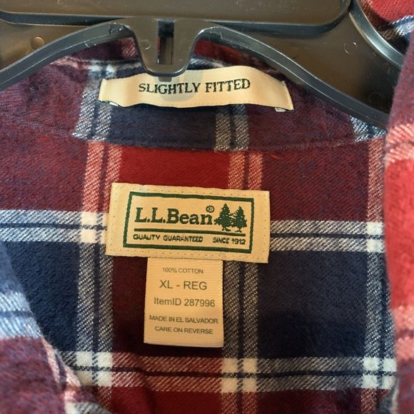 L.L.Bean Flannel Shirt Mens XL Red Plaid Cotton Slightly Fitted Button-Down 8594 - Picture 3 of 6